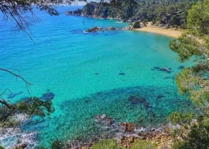 Seahomes Vacations - Beachside With Pool Appartement Lloret de Mar