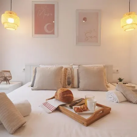 Seahomes Vacations - Beachside With Pool Daire