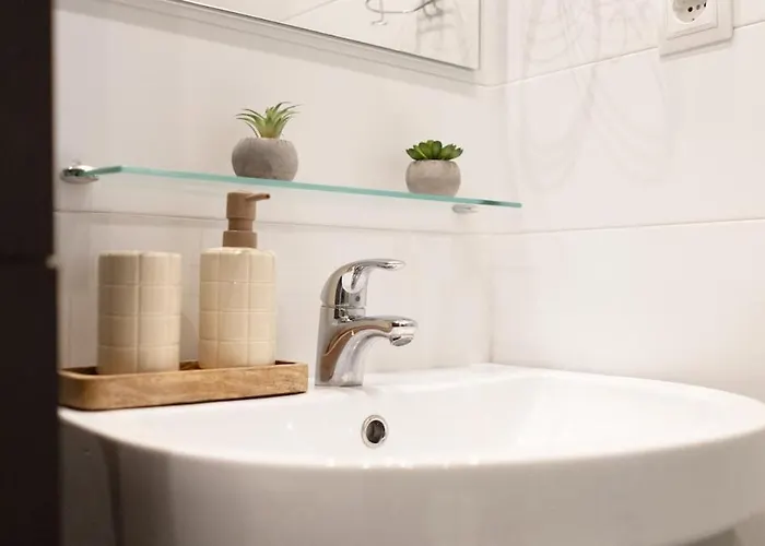 شقة Seahomes Vacations - Beachside With Pool