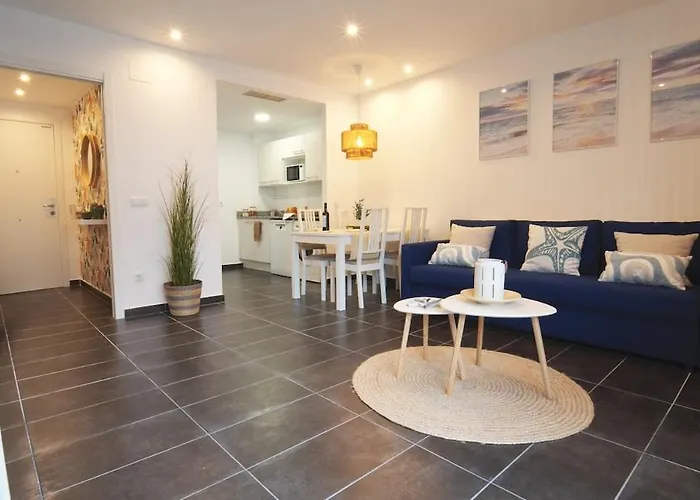 Seahomes Vacations - Beachside With Pool * يوريت دي مار