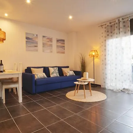 Apartamento Seahomes Vacations - Beachside With Pool Lloret de Mar