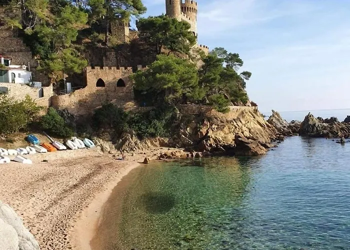 Seahomes Vacations - Beachside With Pool Apartman